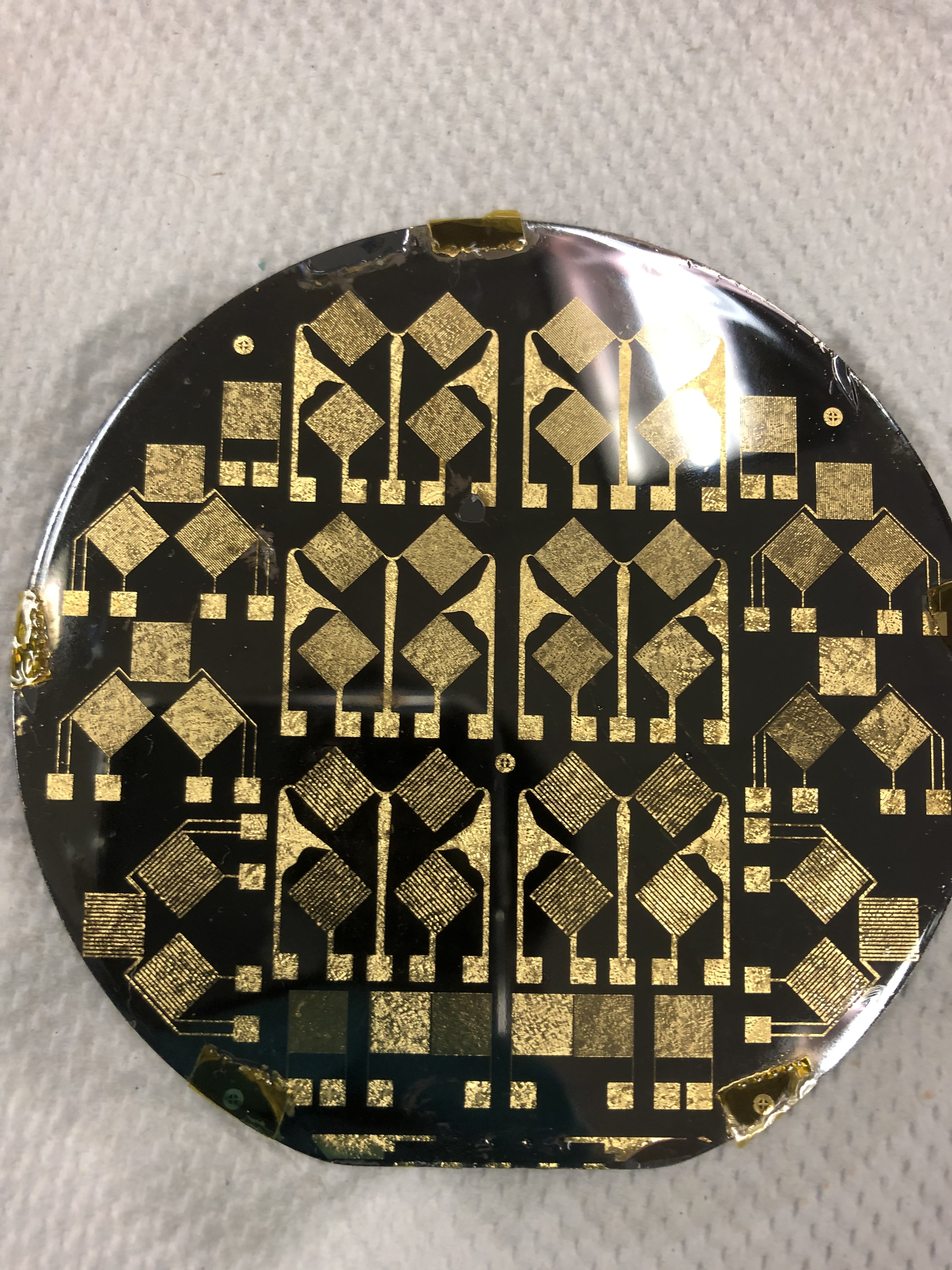 Patterned Wrinkles Wafer
